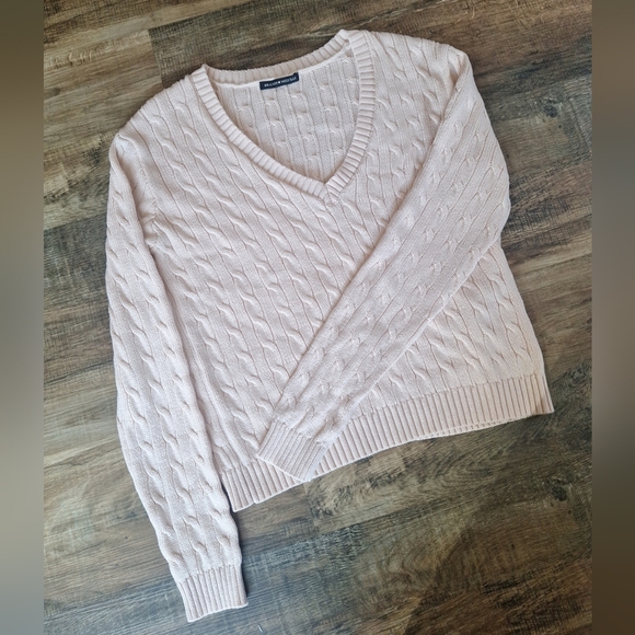 Brandy Melville Cropped Cable Knit Sweater size Small - Picture 1 of 12